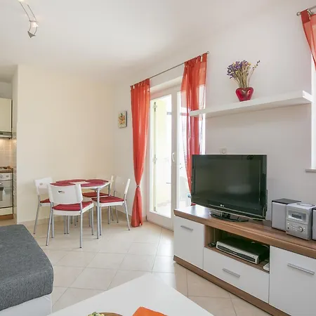 Jadranka Apartment *